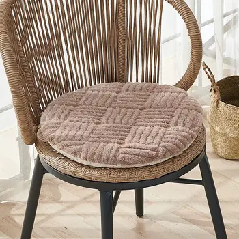 Põhjamaade stiilis kodu kaunistamiseks, algul palus tooli istmepadi, kõrge ilu eemaldatav padi